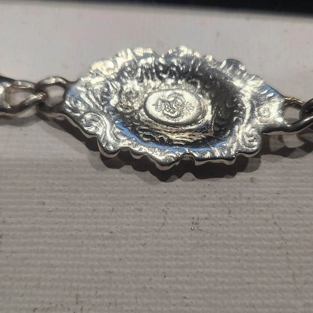 Silver Tone Repousse Floral Scroll Link Toggle Bracelet premier design 6.5 Inch